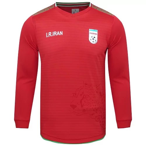 لباس دوم تیم ملی زنان ایران قرمز در ازبکستان 2021 آستین بلند