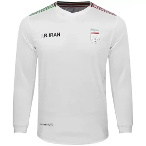 لباس اول تیم ملی زنان ایران در بازیهای ازبکستان 2021 آستین بلند سفید